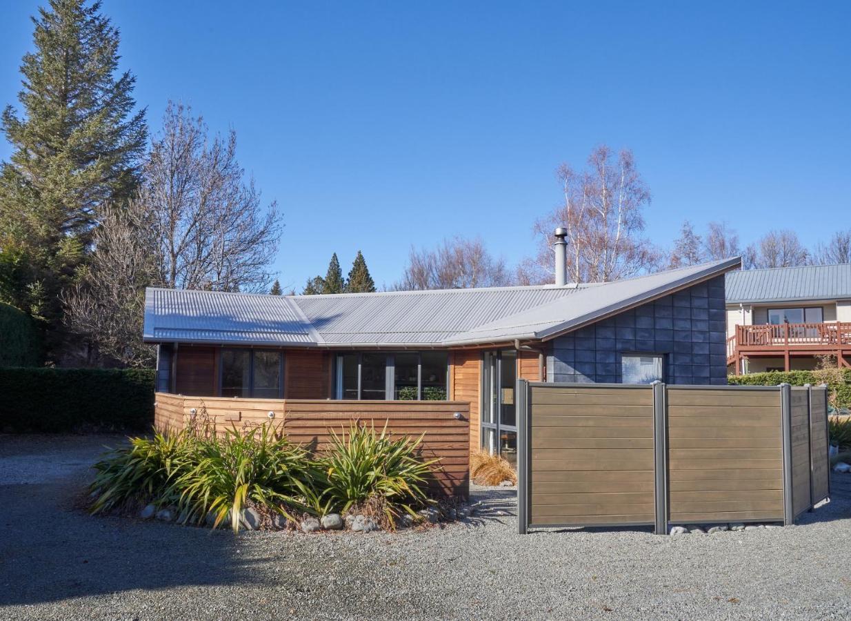Holiday home Designer - Tekapo Lake Tekapo
